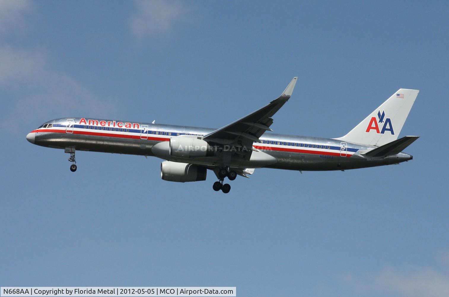 N668AA, 1992 Boeing 757-223 C/N 25333, American 757