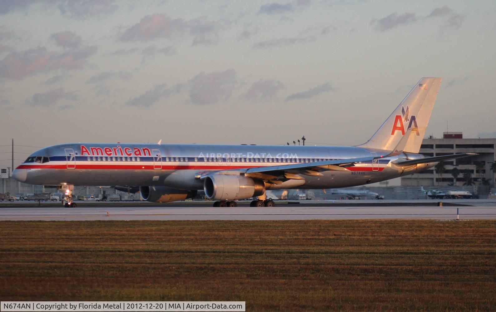 N674AN, 1998 Boeing 757-223 C/N 29424, American 757
