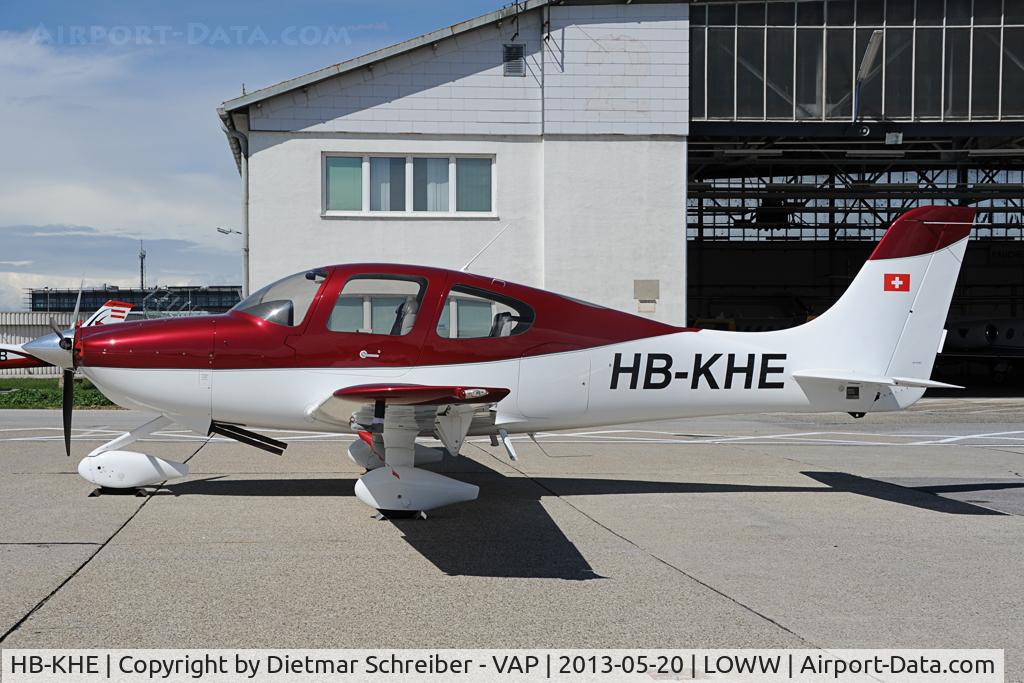 HB-KHE, 2003 Cirrus SR20 C/N 1330, Cirrus SR20