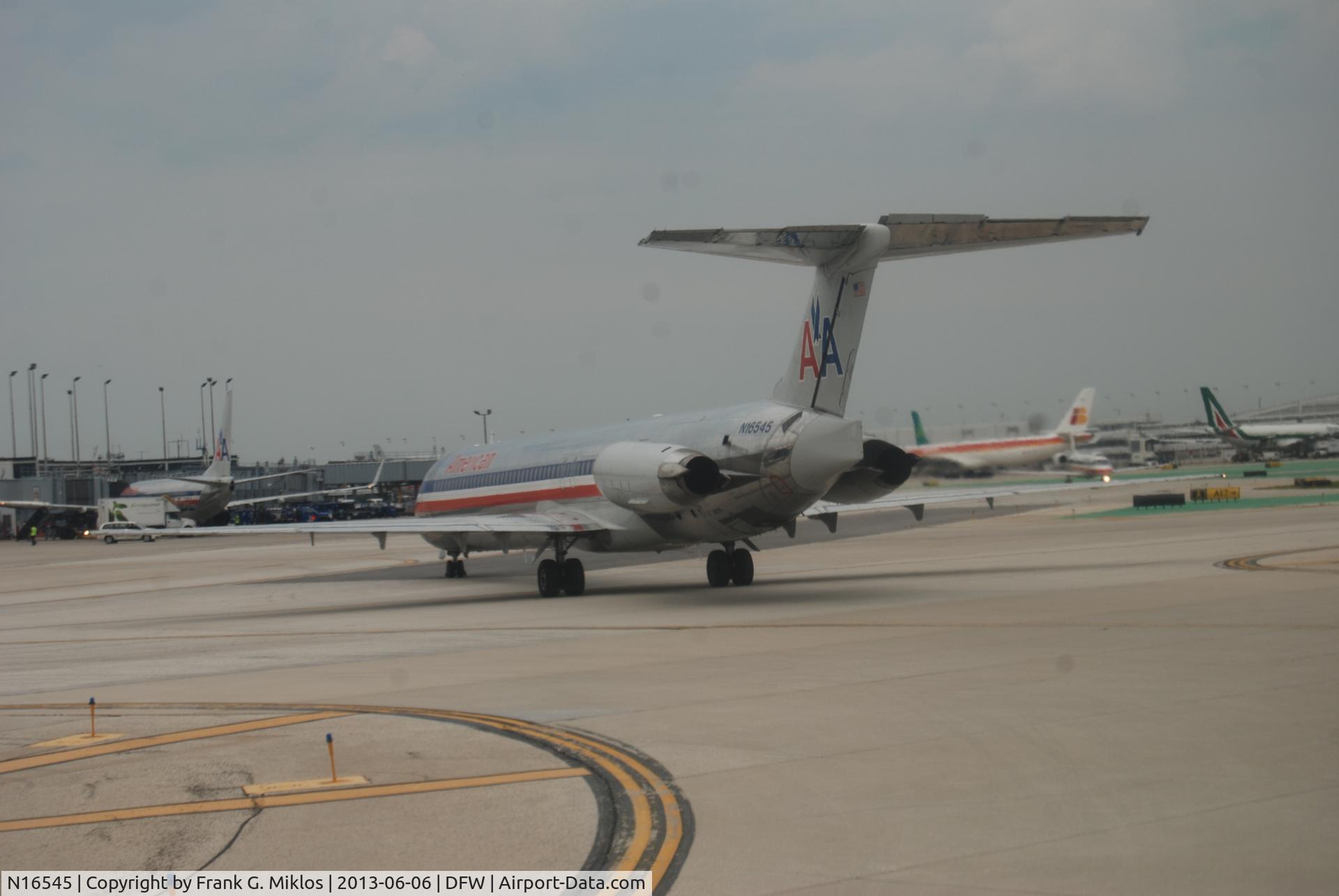 N16545, 1990 McDonnell Douglas MD-82 (DC-9-82) C/N 53027, photographed At Dallas Fortwort airport 6-9-13