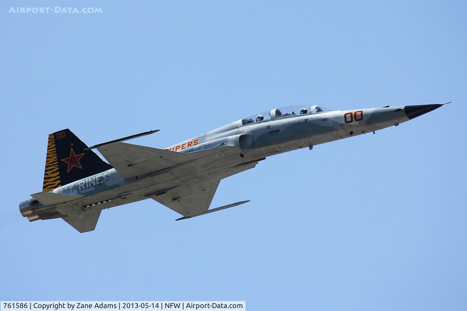 761586, Northrop F-5F Tiger II C/N L.1061, At NAS Fort Worth
