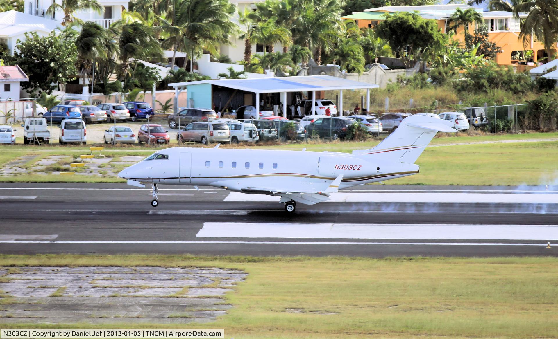 N303CZ, 2001 Bombardier Challenger 300 (BD-100-1A10) C/N 20003, N303CZ