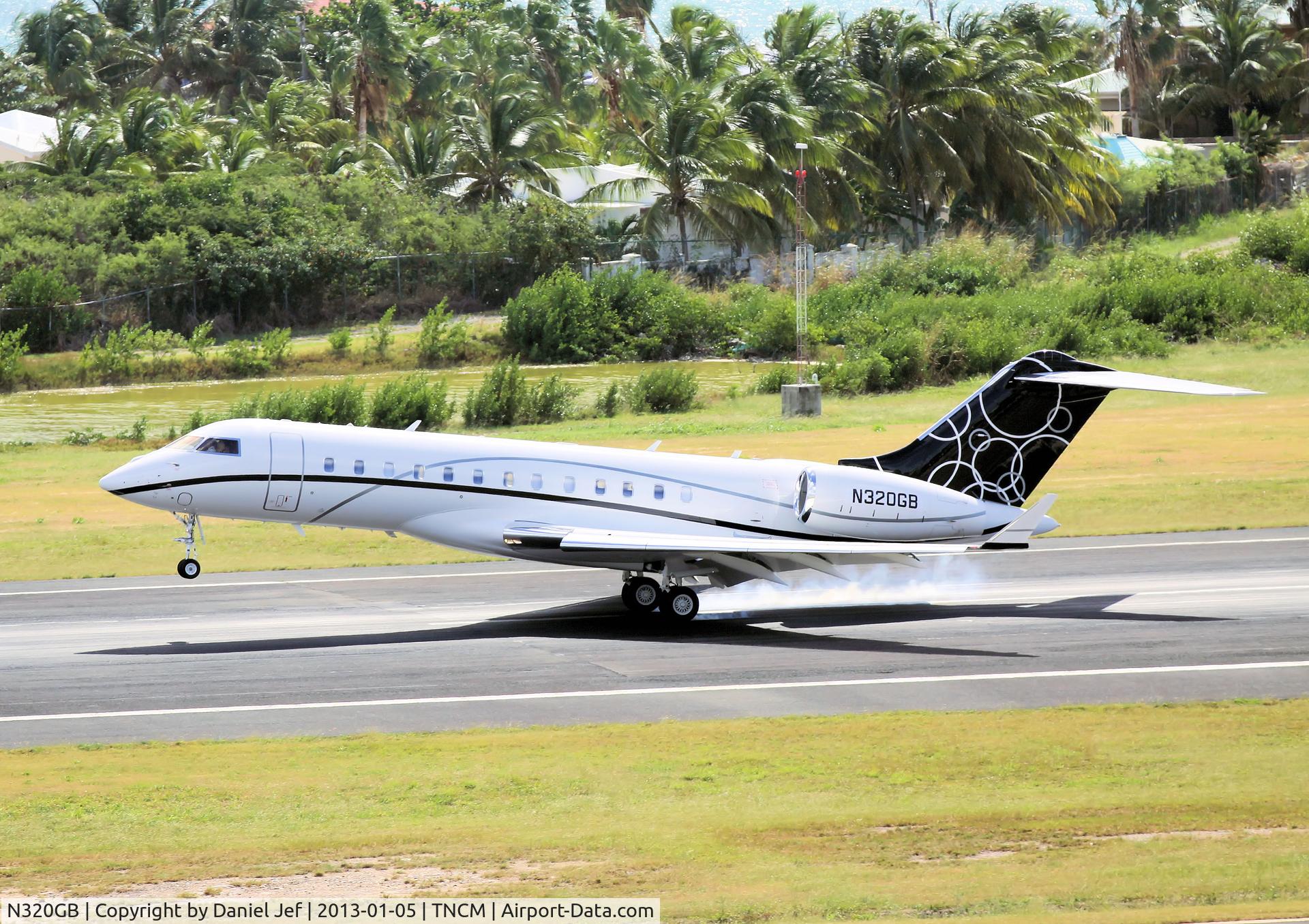 N320GB, 2011 Bombardier BD-700-1A10 Global 6000 C/N 9467, N320GB