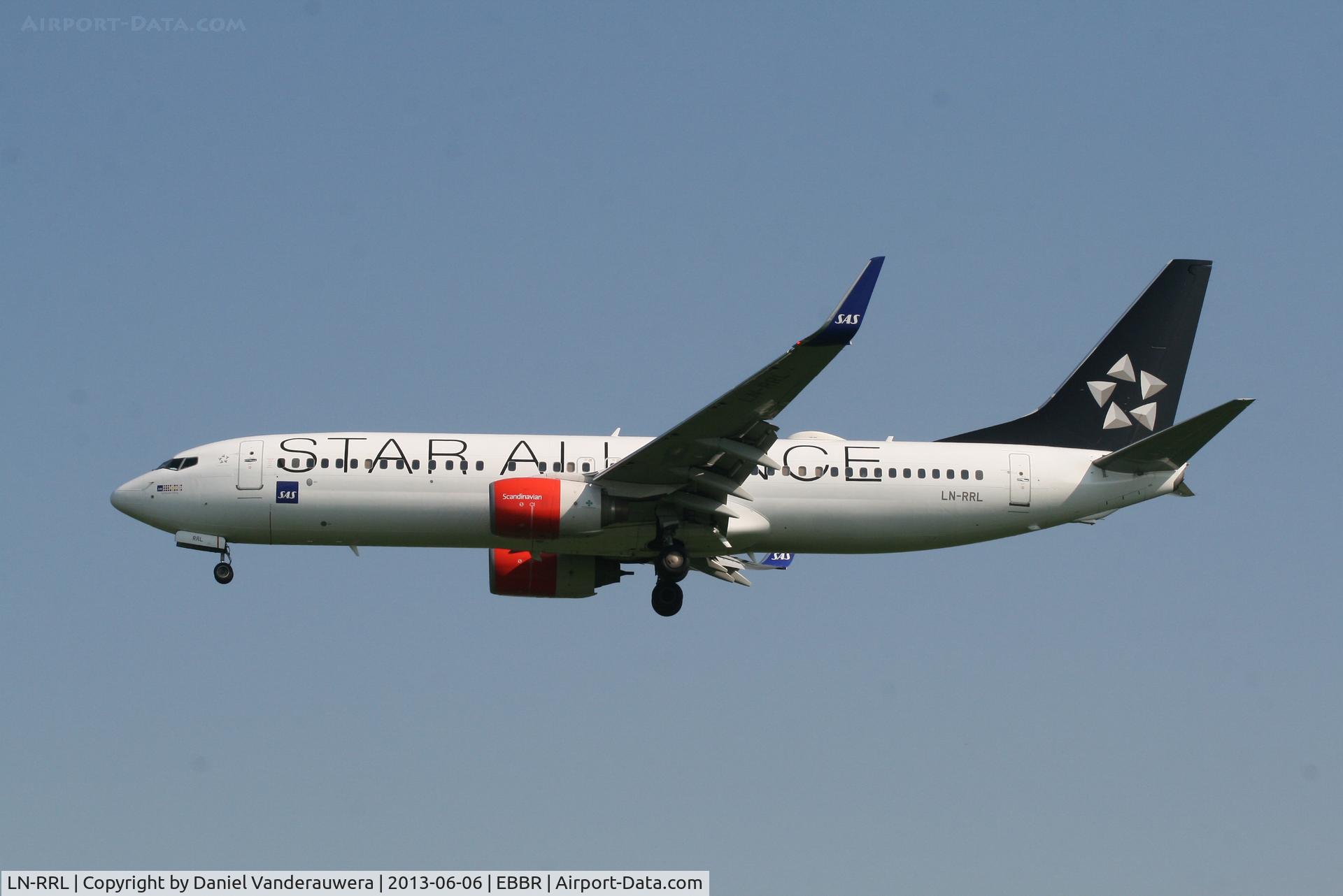 LN-RRL, 2003 Boeing 737-883 C/N 28328, Arrival of flight SK4743 to RWY 25L
