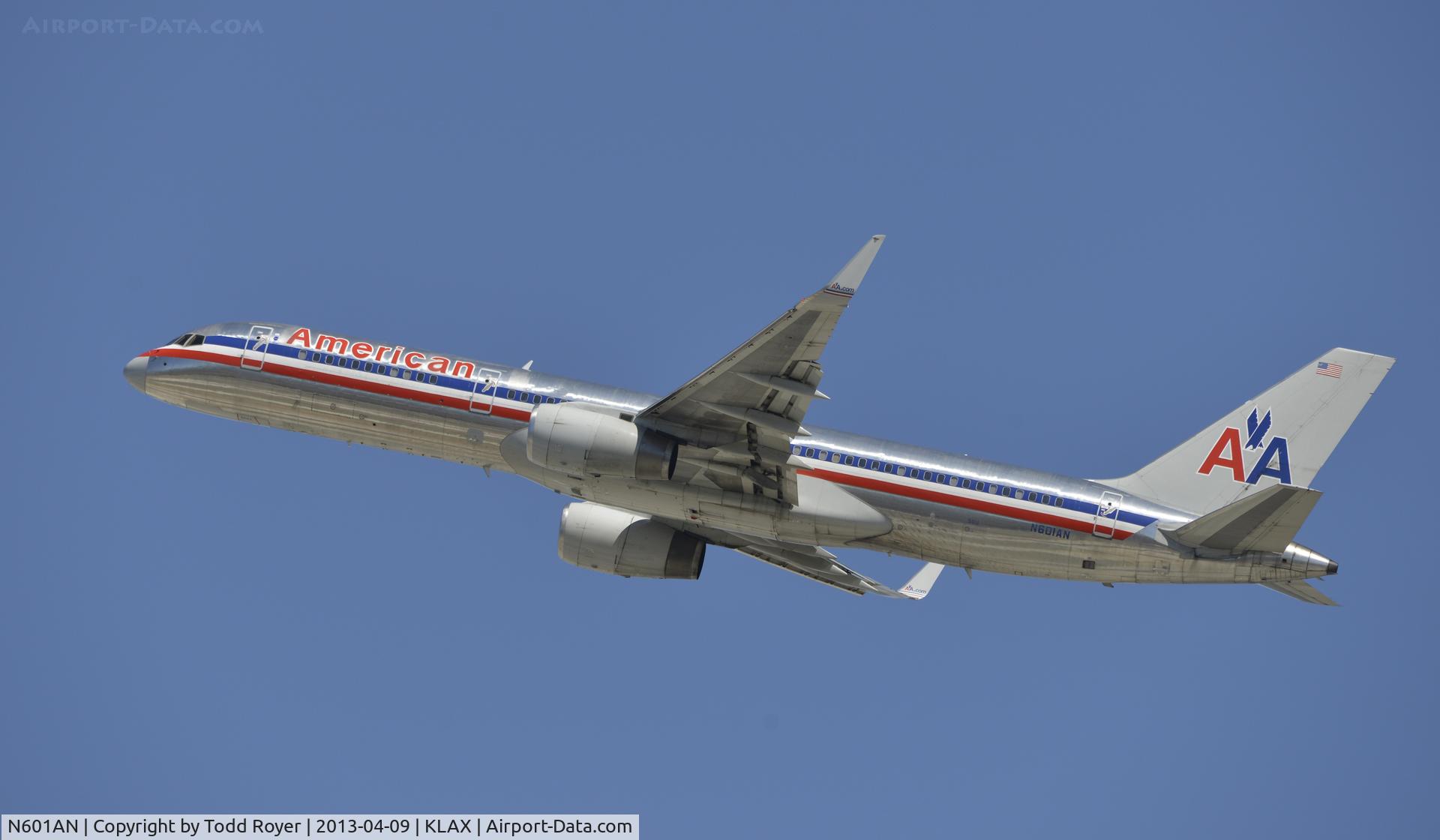 N601AN, 1995 Boeing 757-223 C/N 27052, Departing LAX