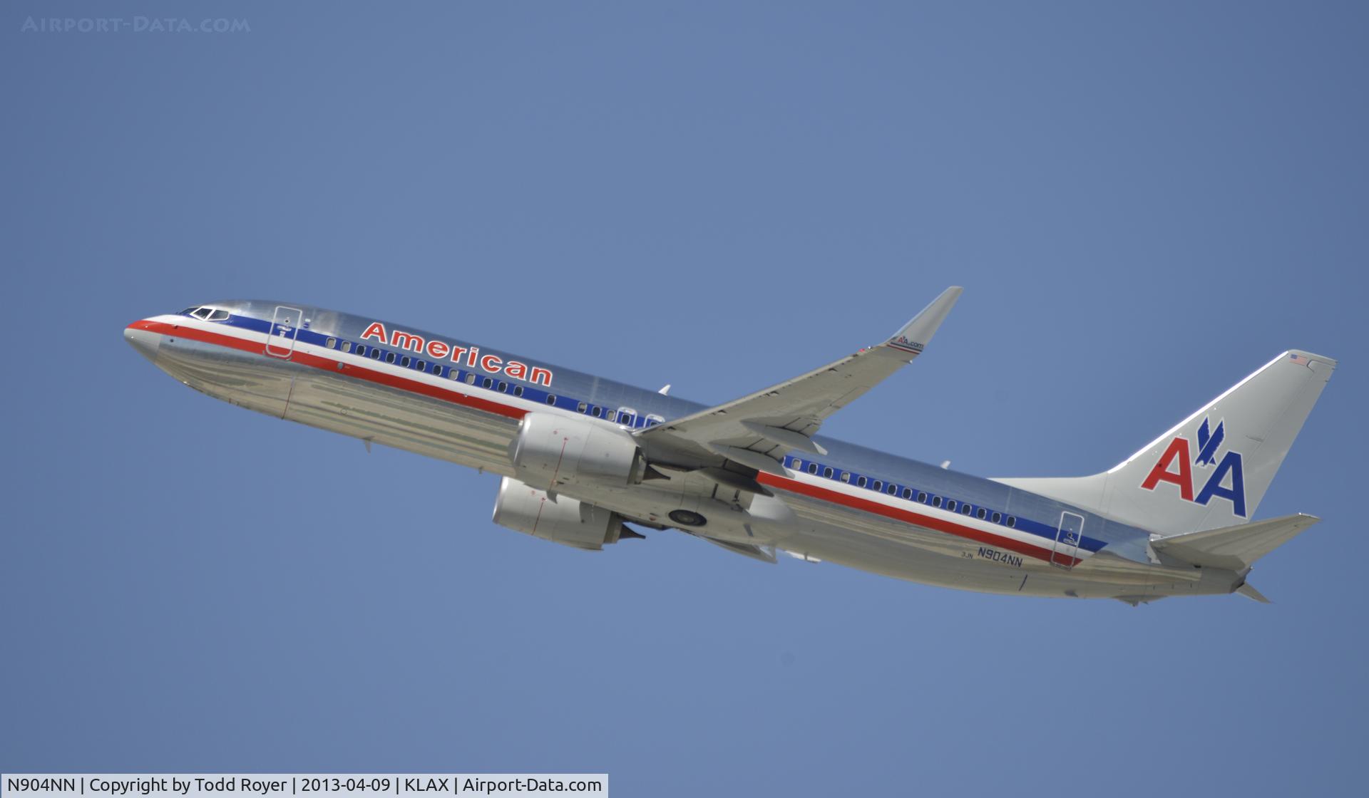 N904NN, 2012 Boeing 737-823 C/N 33317, Departing LAX