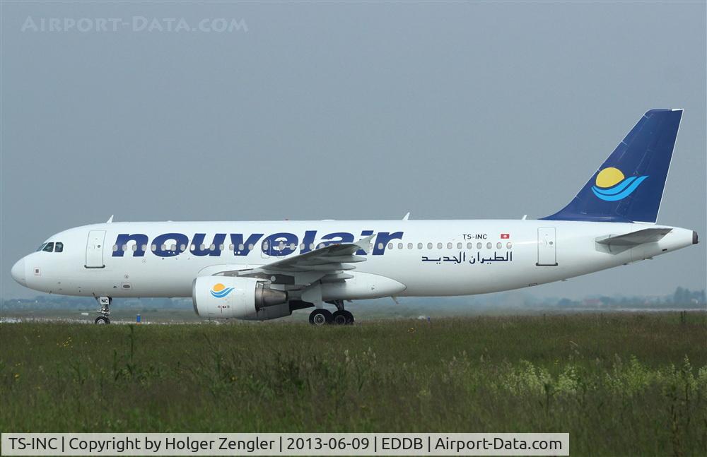 TS-INC, 2002 Airbus A320-214 C/N 1744, On taxi via twy E8/E7 to twy N....