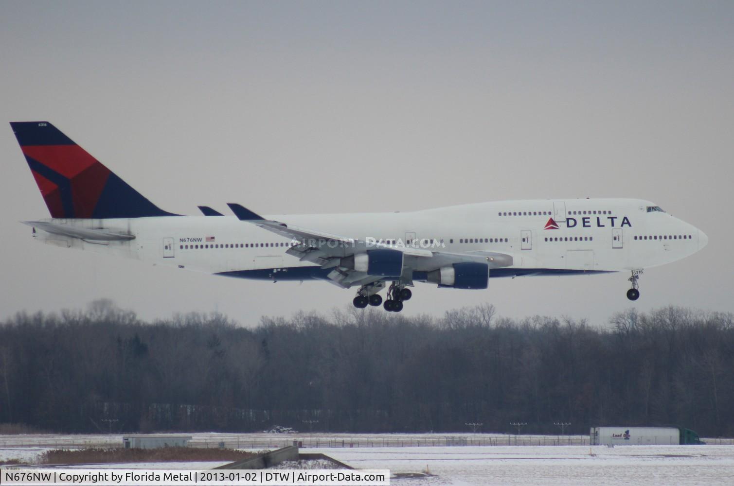 N676NW, 2002 Boeing 747-451 C/N 33002, Delta 747-400
