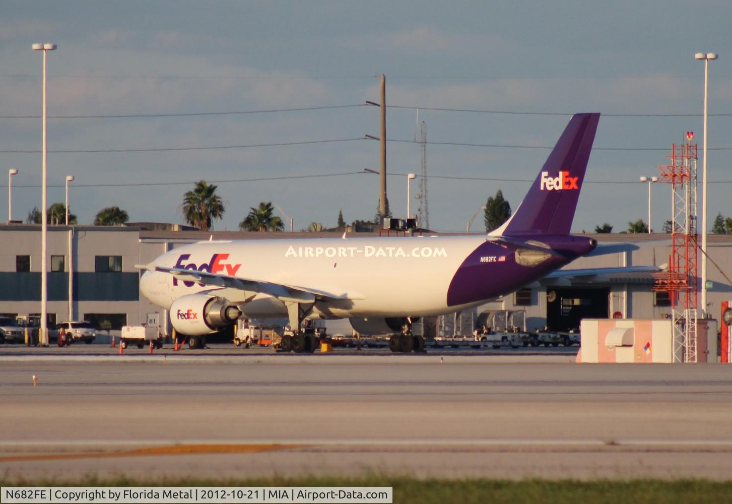 N682FE, 1999 Airbus A300F4-605R C/N 0800, Fed Ex A300