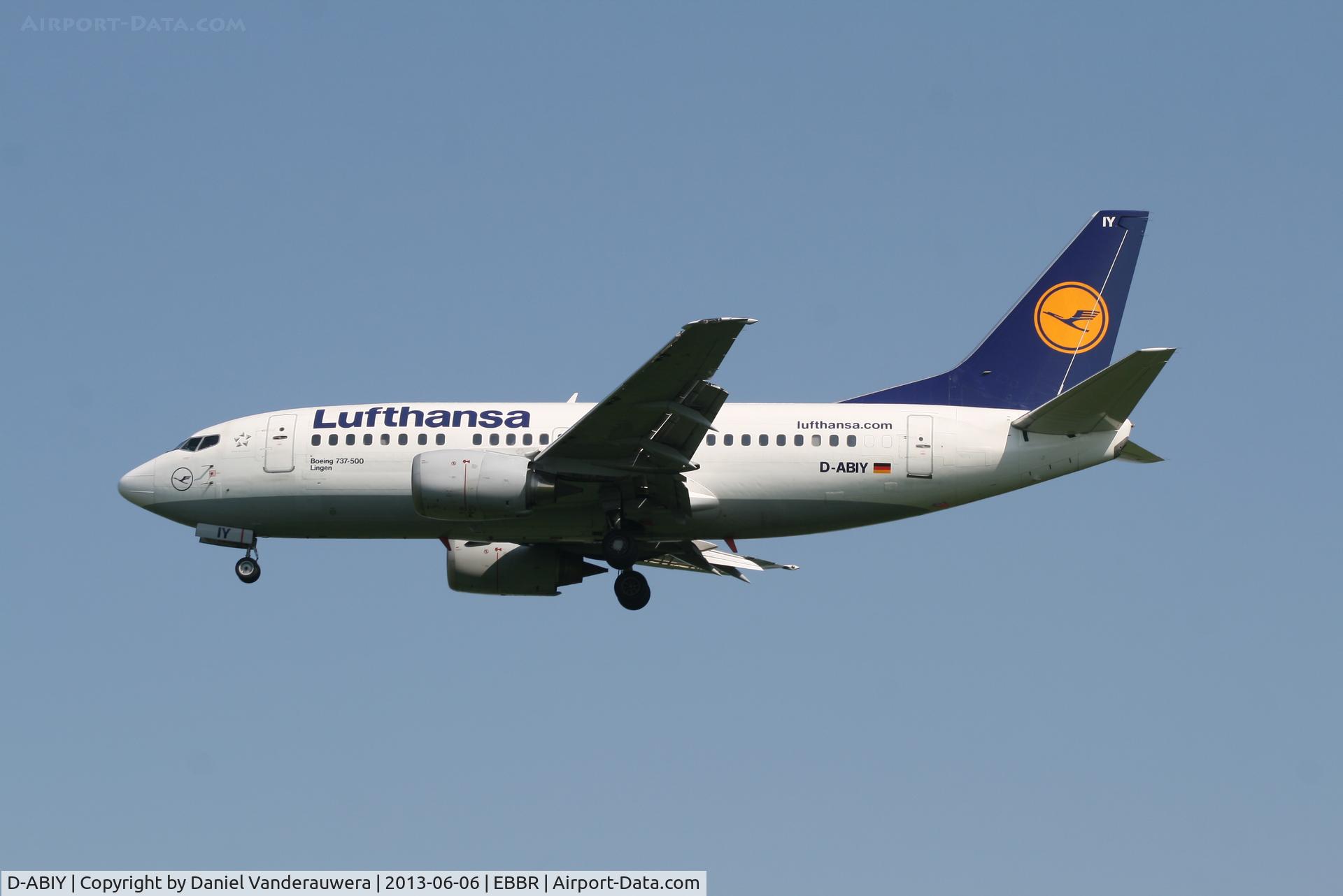 D-ABIY, 1991 Boeing 737-530 C/N 25243, Arrival of flight LH1008 to RWY 25L