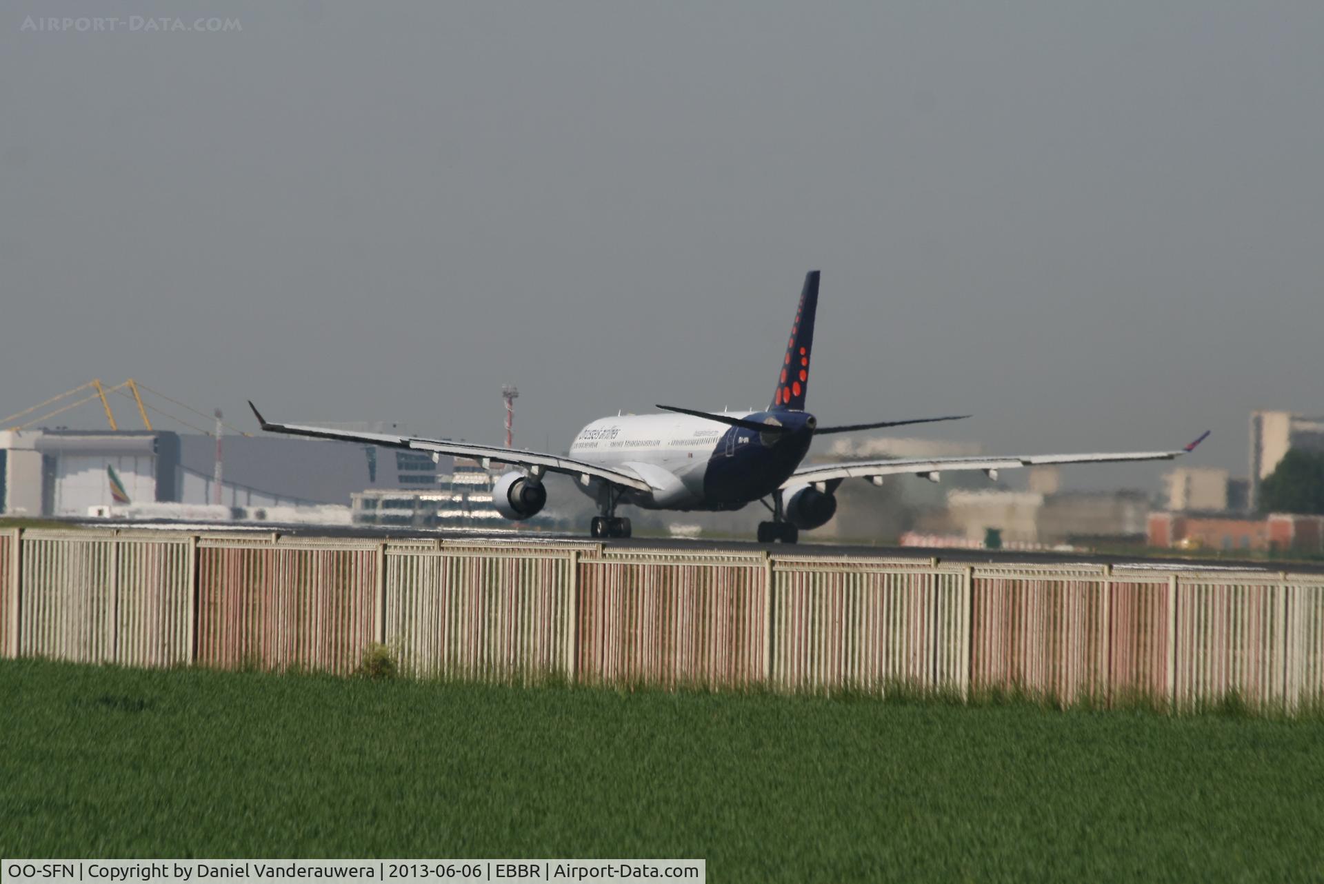 OO-SFN, 1993 Airbus A330-301 C/N 037, Flight SN359 is aligned to take off on RWY 25L