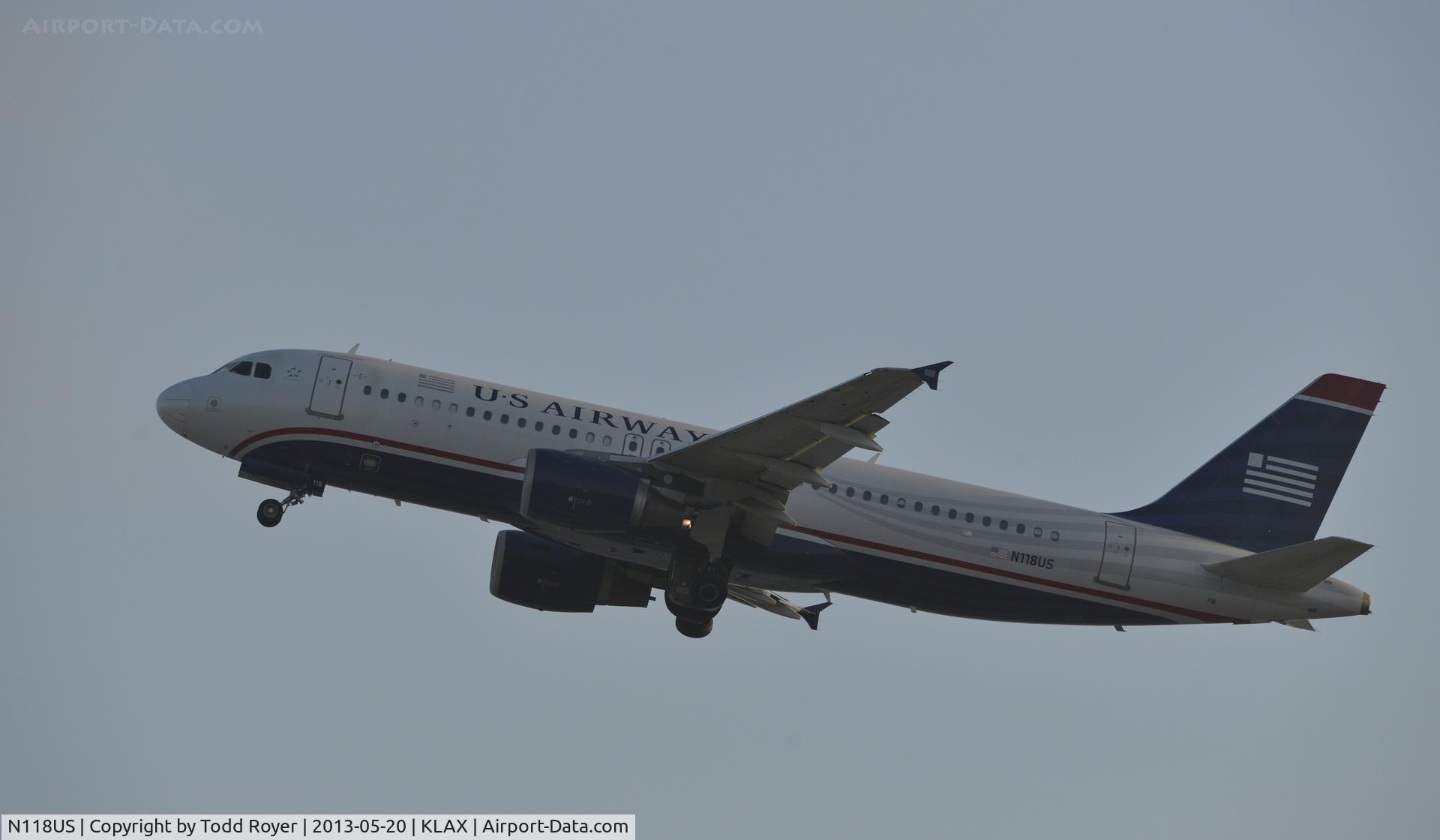 N118US, 2000 Airbus A320-214 C/N 1264, Departing LAX