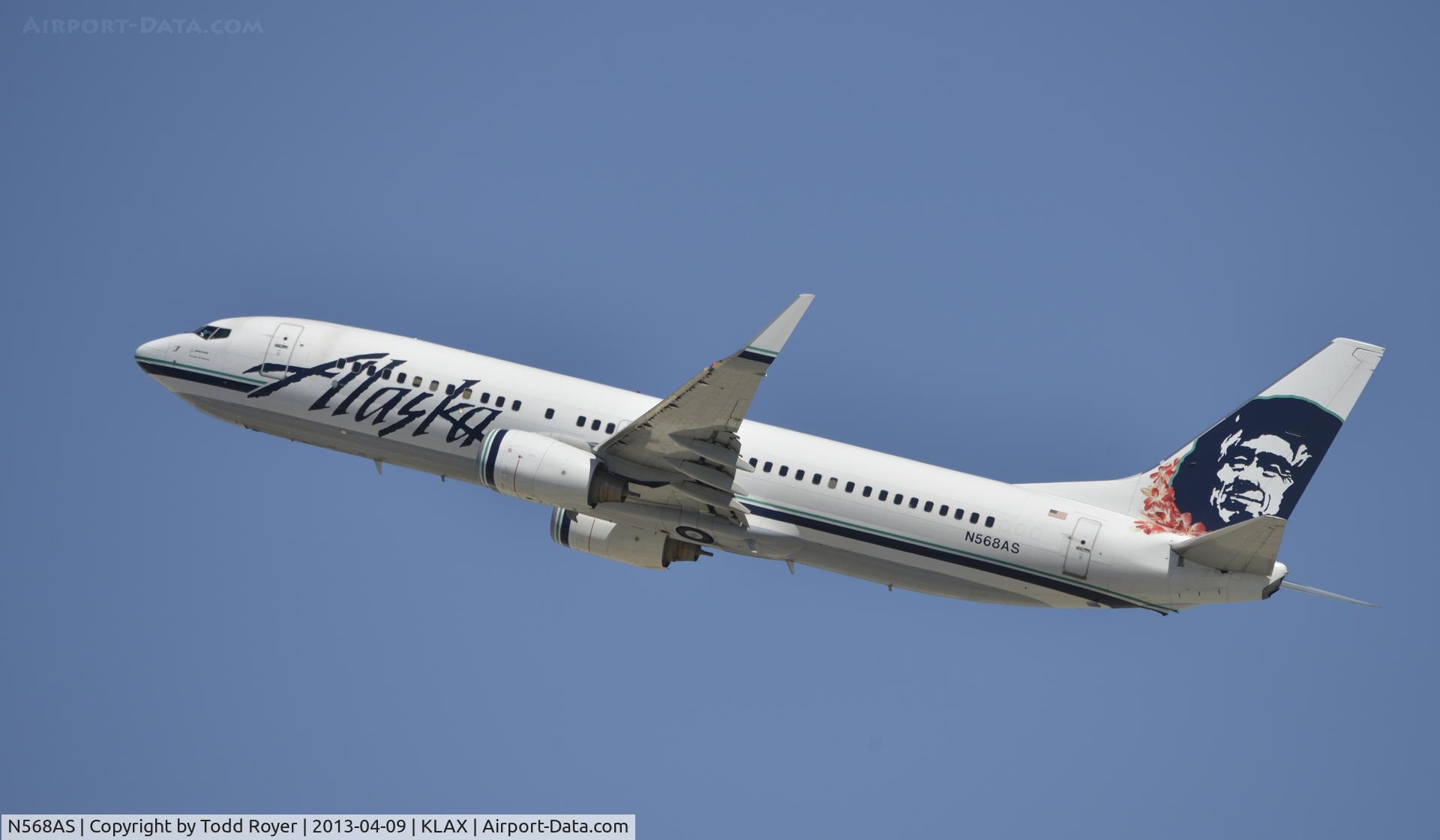 N568AS, 2007 Boeing 737-890 C/N 35183, Departing LAX