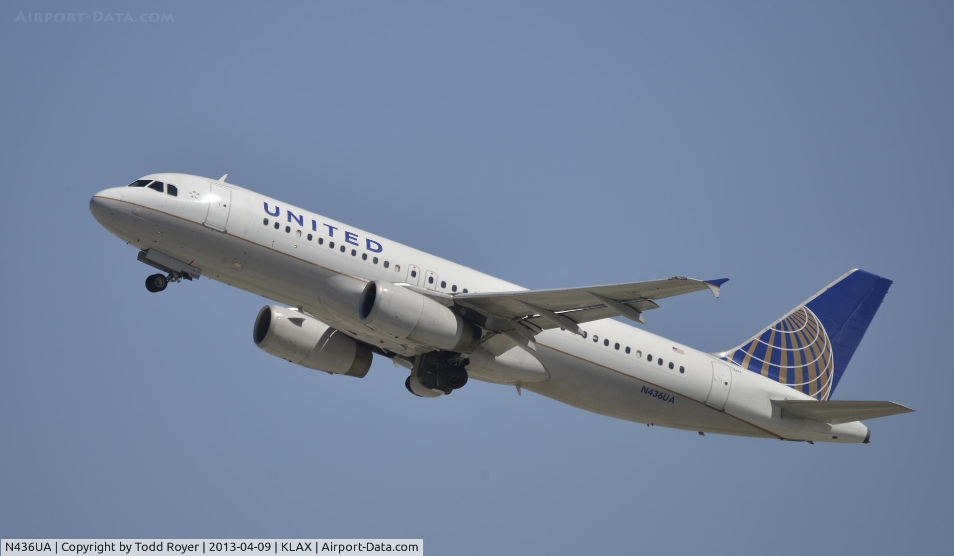 N436UA, 1996 Airbus A320-232 C/N 638, Departing LAX