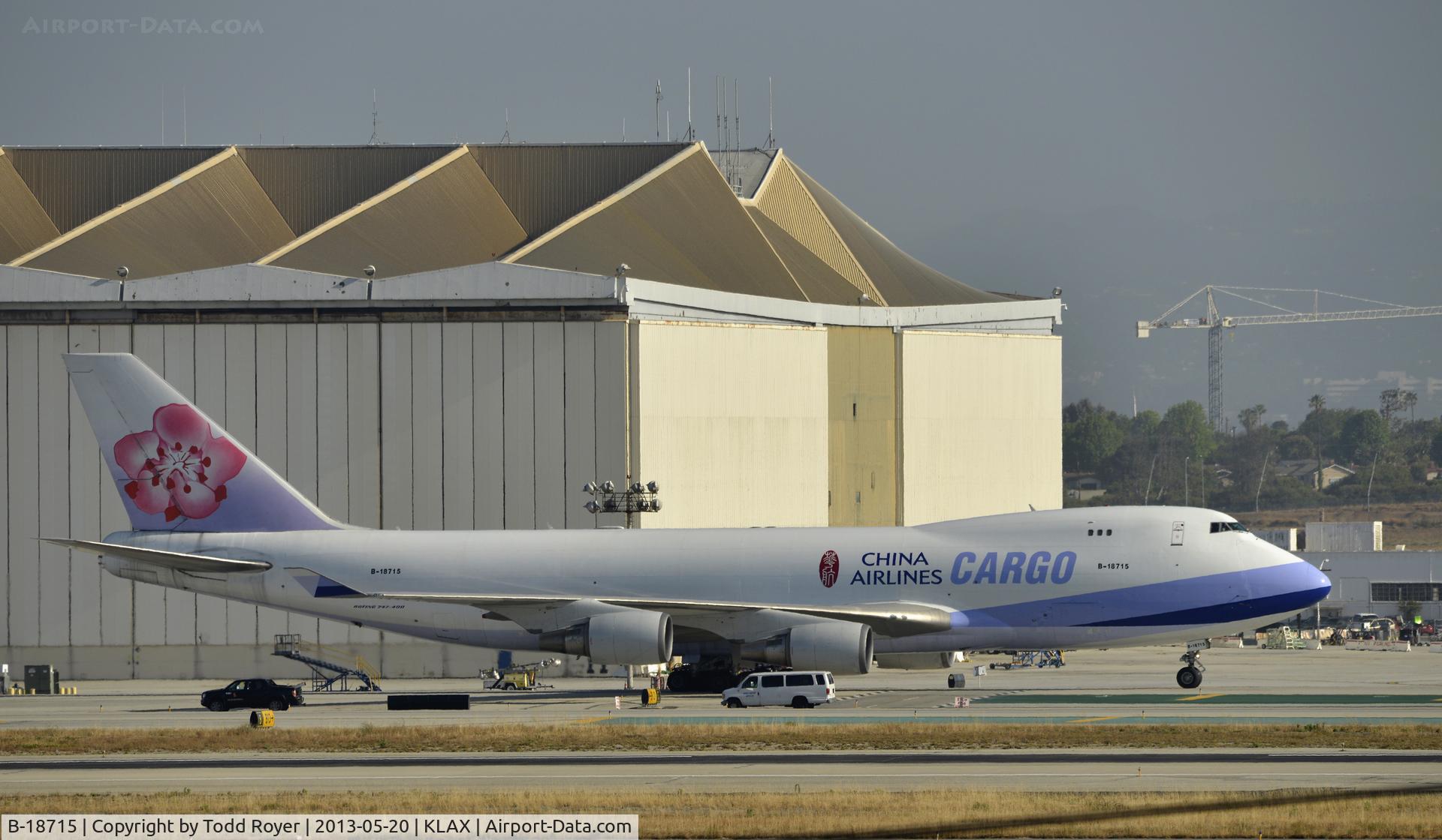 B-18715, 2003 Boeing 747-409F/SCD C/N 33731, Taxiing to gate at LAX
