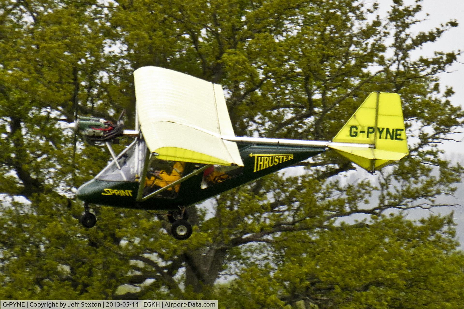G-PYNE, 2002 Thruster T600N 450 C/N 0072-T600N-067, Take-off from EGKH