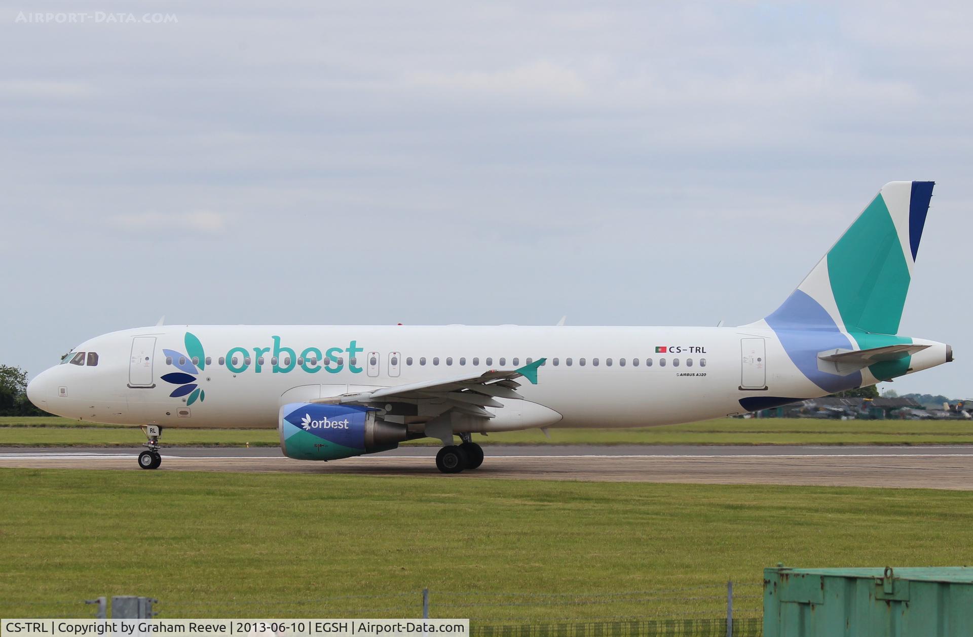 CS-TRL, 2008 Airbus A320-214 C/N 3758, About to depart on runway 09.