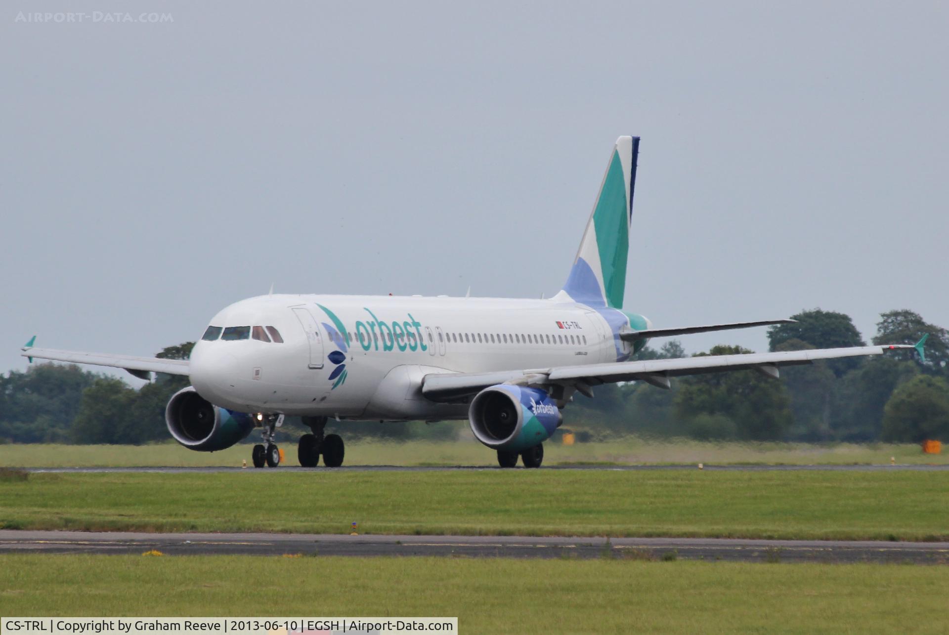 CS-TRL, 2008 Airbus A320-214 C/N 3758, About to depart from Norwich.