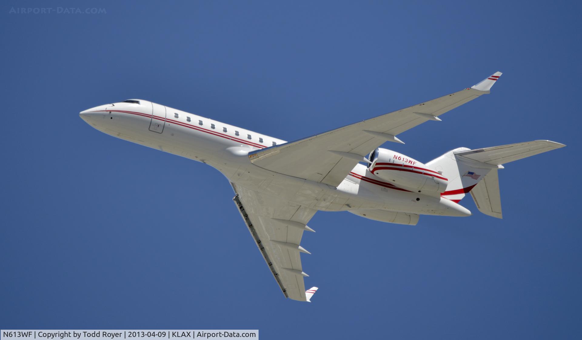 N613WF, 2006 Bombardier BD-700-1A10 Global Express XRS C/N 9215, Departing LAX