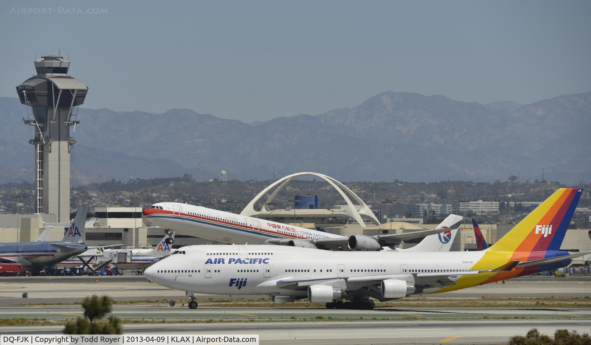 DQ-FJK, 1989 Boeing 747-412 C/N 24064, Arriving at LAX