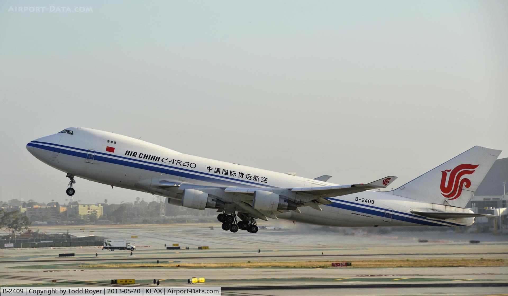 B-2409, Boeing 747-412F/SCD C/N 26560, Departing LAX