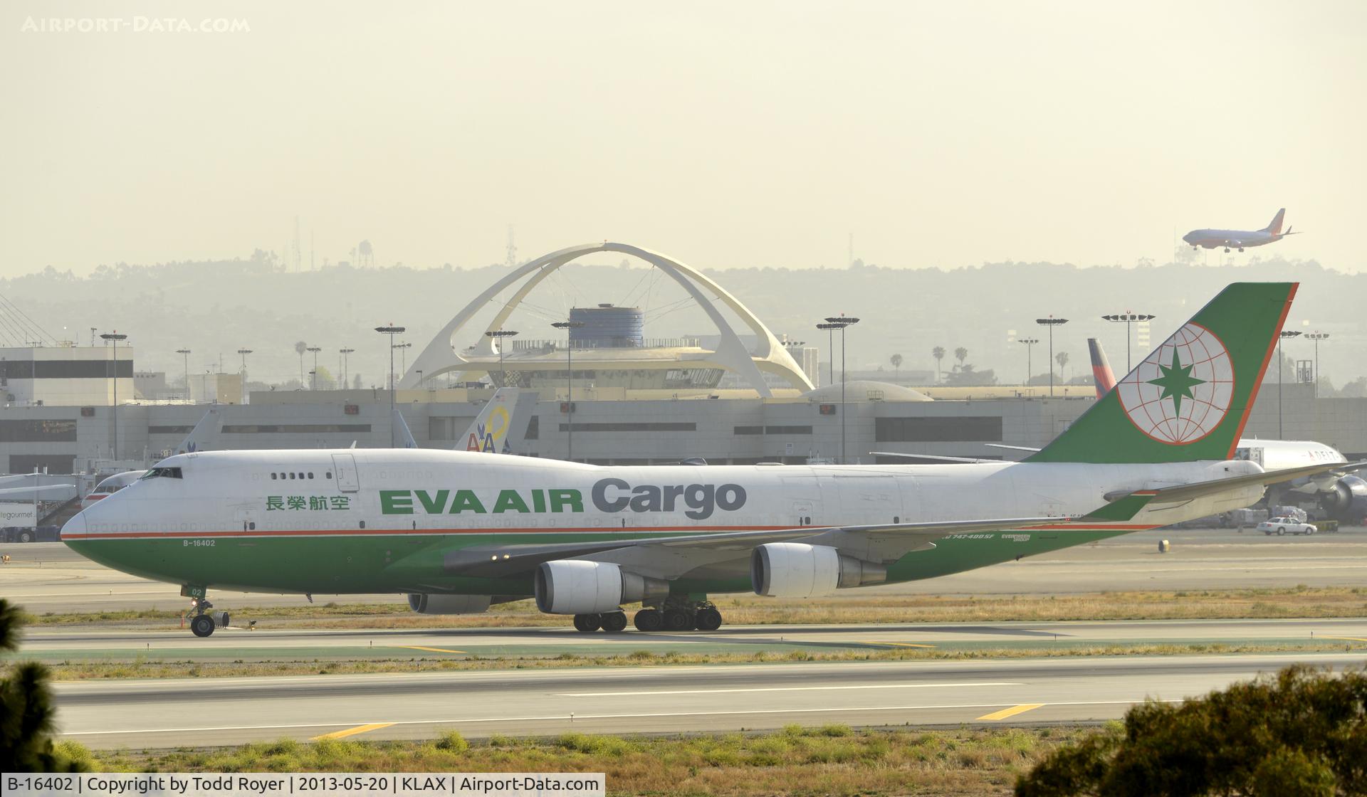 B-16402, 1992 Boeing 747-45E C/N 27063, Arriving at LAX