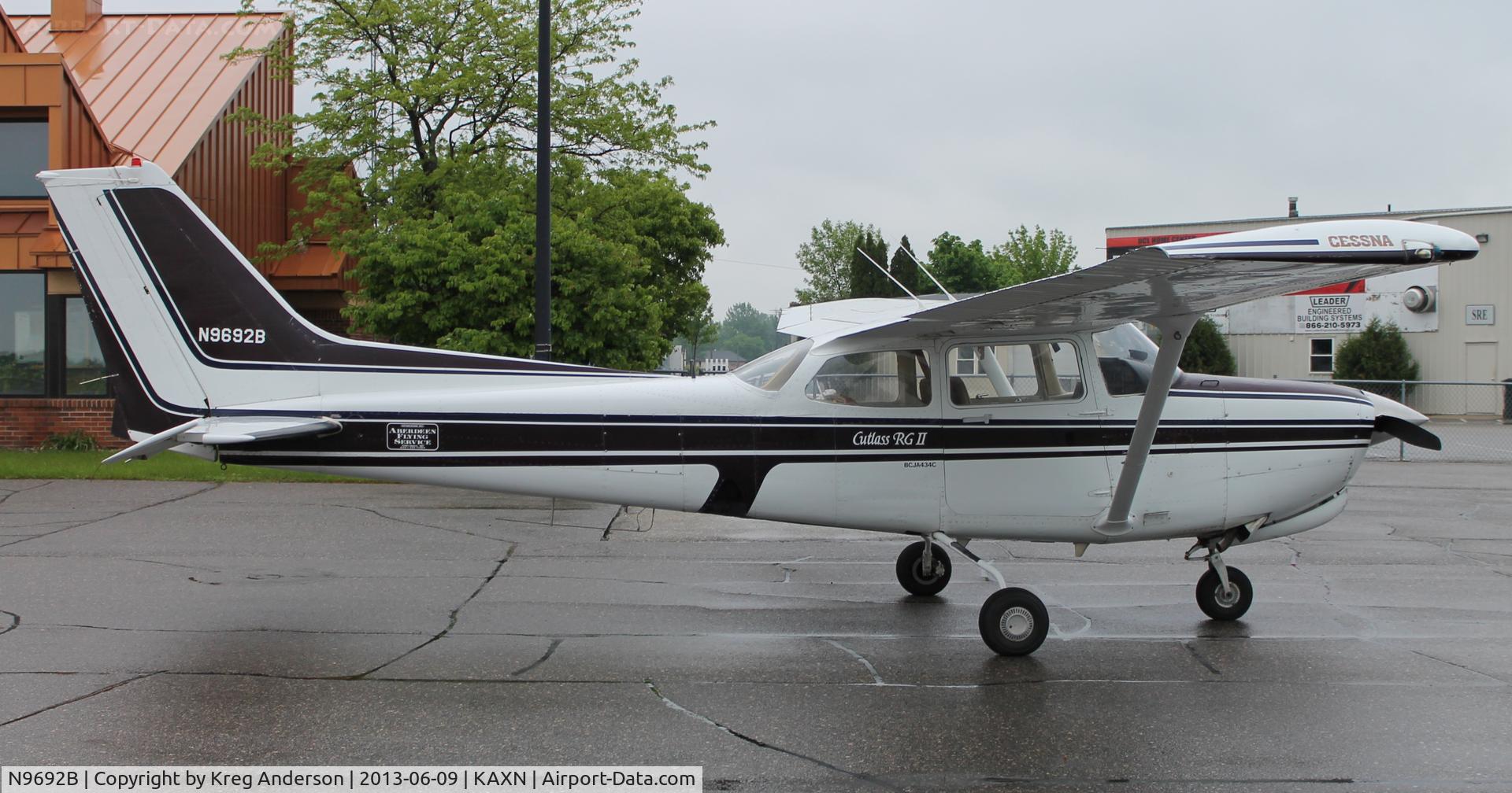 N9692B, Cessna 172RG Cutlass RG C/N 172RG0971, Cessna 172RG Cutlass on the ramp.