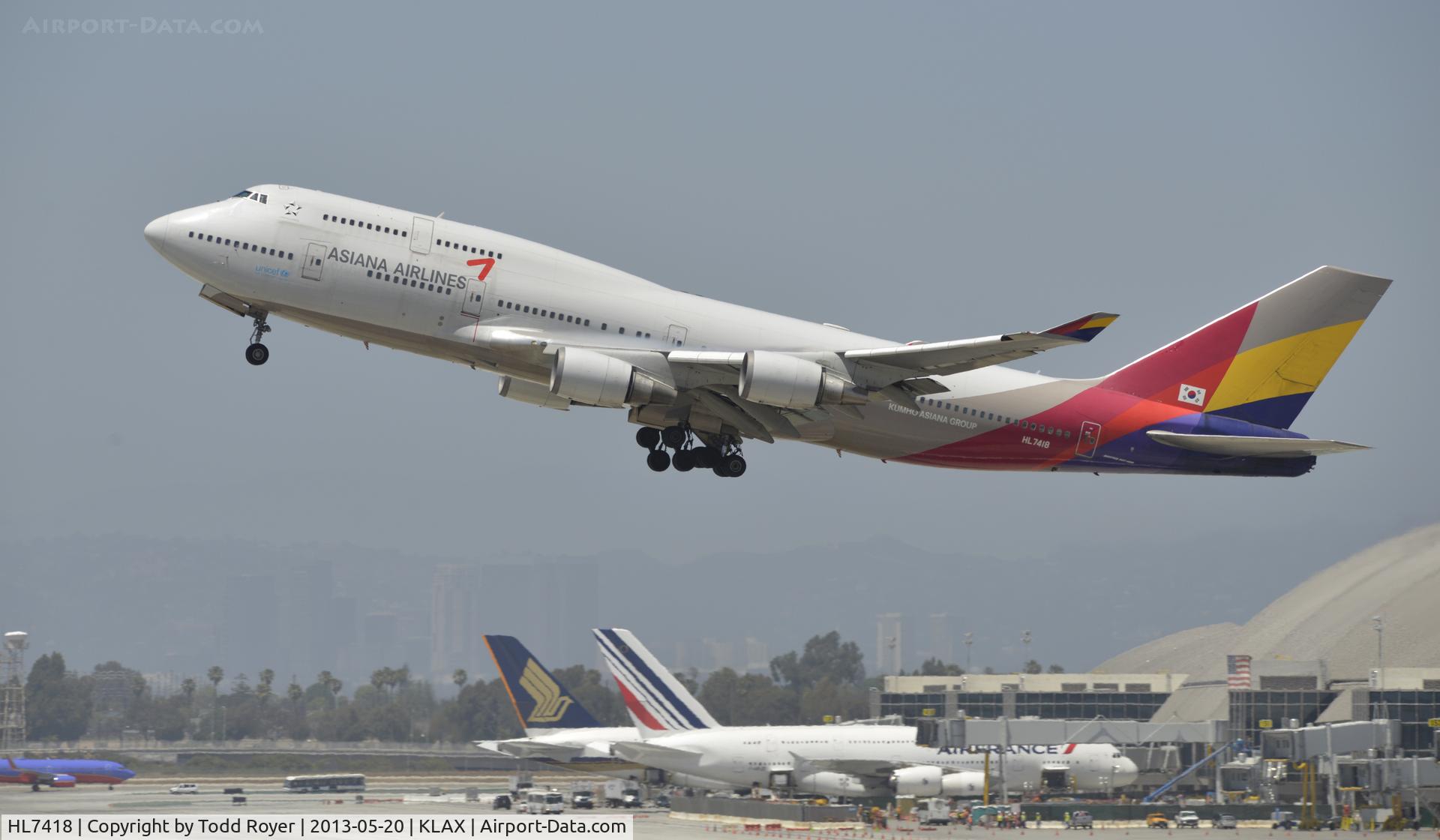 HL7418, 1994 Boeing 747-48E C/N 25780, Departing LAX
