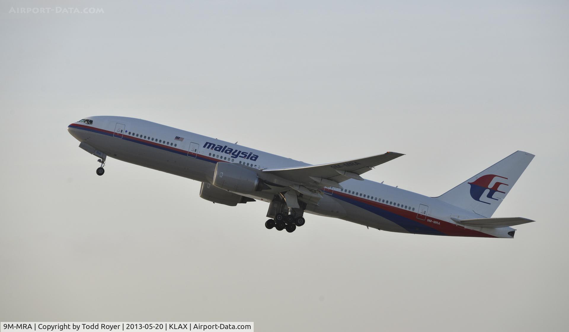 9M-MRA, 1997 Boeing 777-2H6/ER C/N 28408, Departing LAX