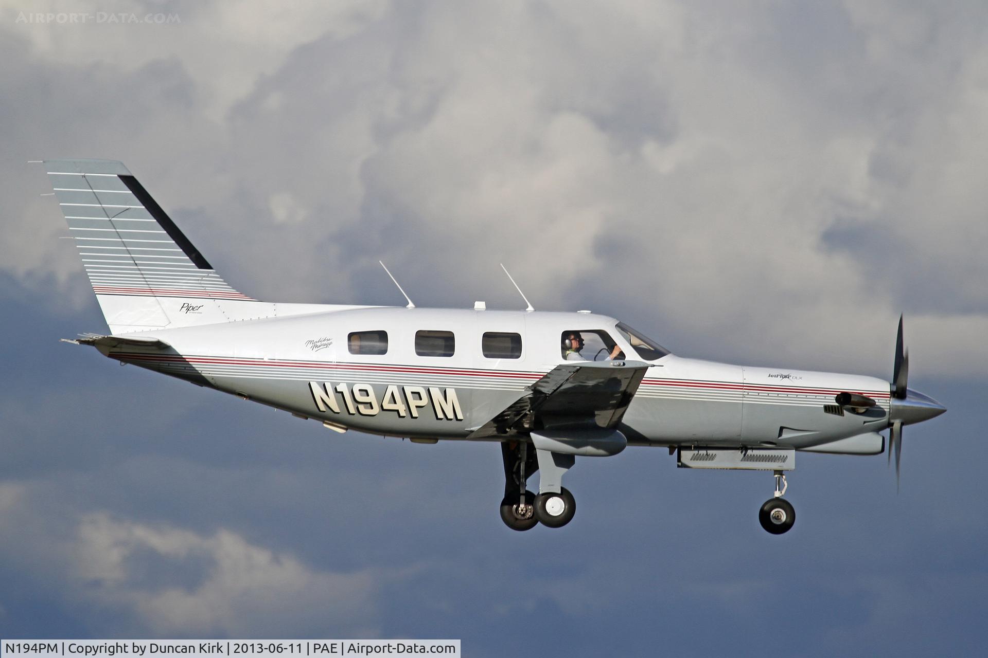 N194PM, 1993 Piper PA-46-350P Malibu Mirage C/N 4622146, Landing long following a Thai B.777-300ER delivery flight