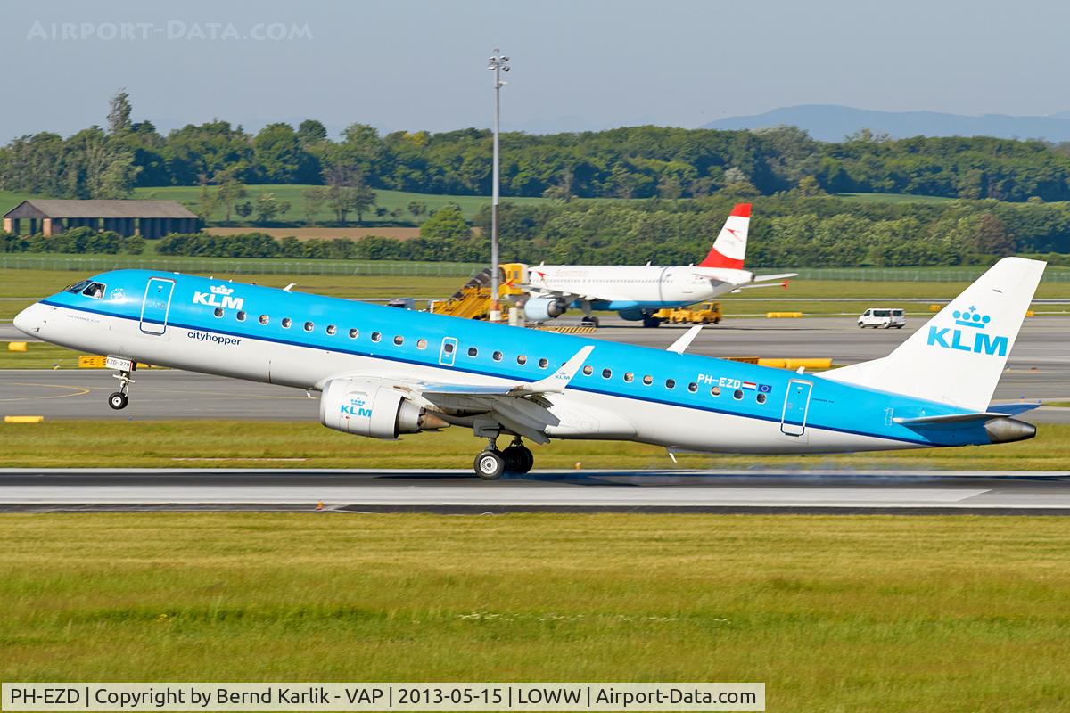 PH-EZD, 2009 Embraer 190LR (ERJ-190-100LR) C/N 19000279, Rwy 16