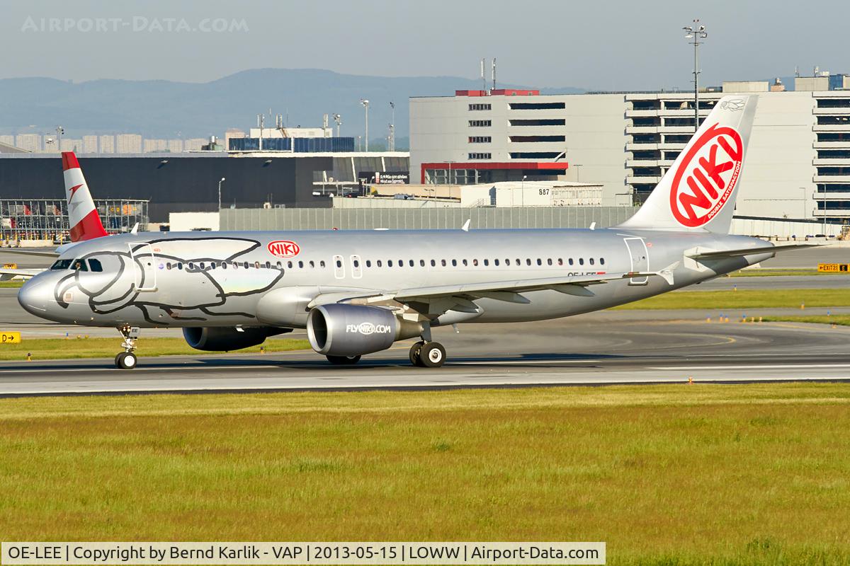 OE-LEE, 2006 Airbus A320-214 C/N 2749, Rwy 16