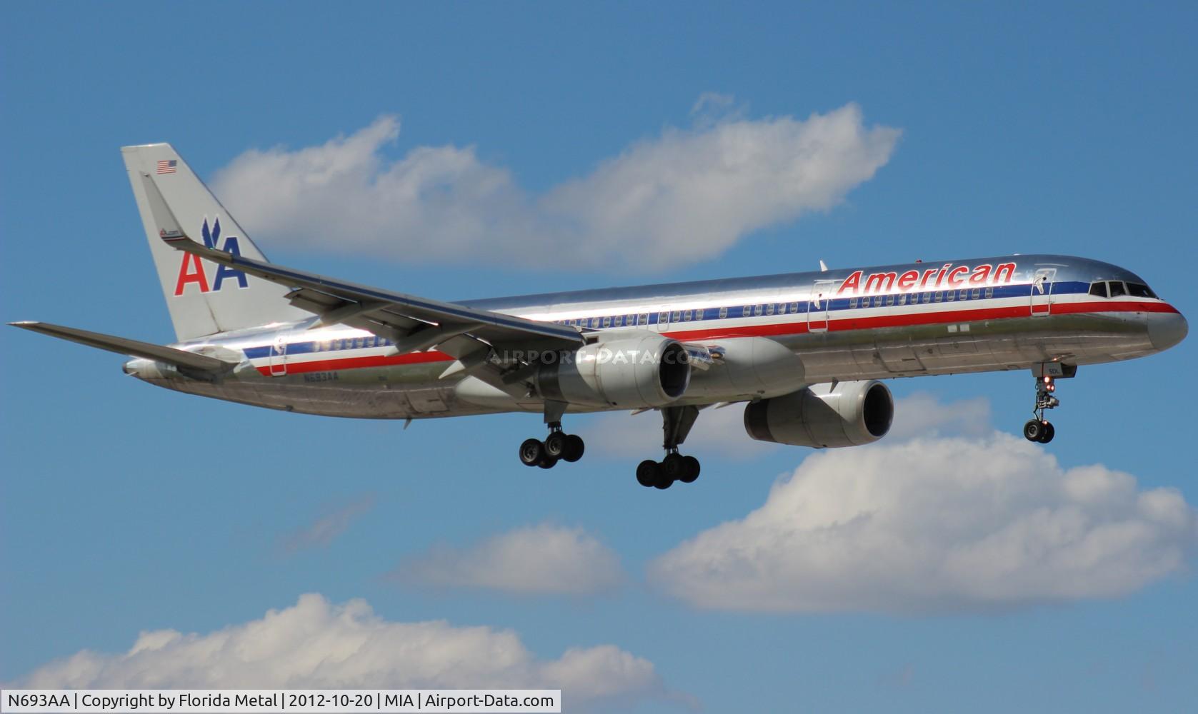 N693AA, 1994 Boeing 757-223 C/N 26973, American 757