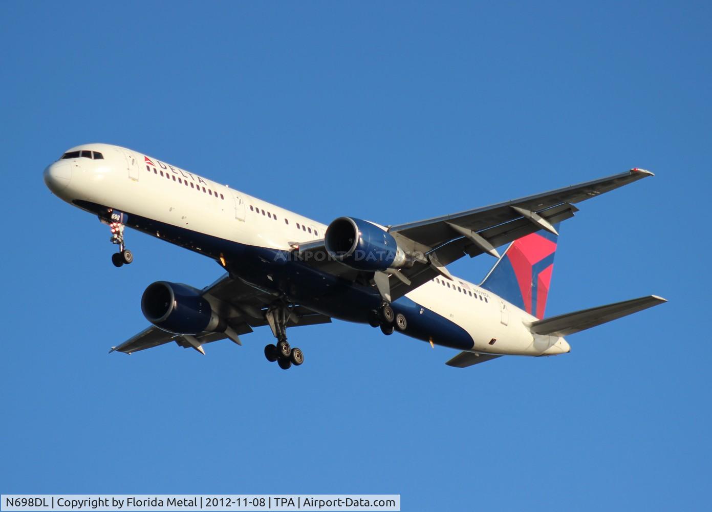 N698DL, 1999 Boeing 757-232 C/N 29911, Delta 757
