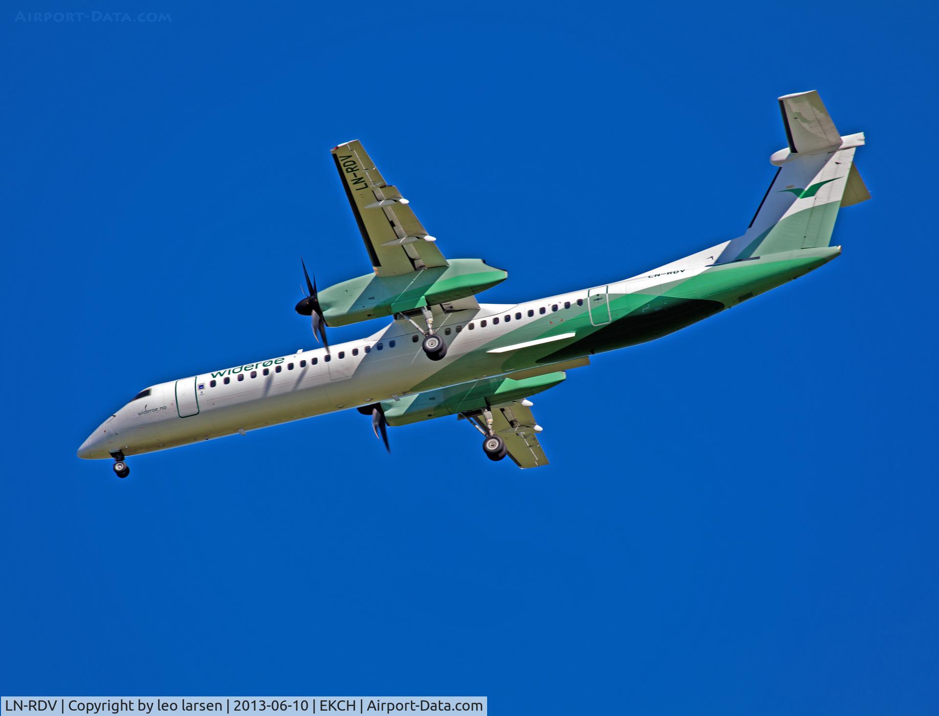 LN-RDV, 2001 De Havilland Canada DHC-8-402Q Dash 8 C/N 4062, App to R-04R Copenhagen Kastrup 10.6.13