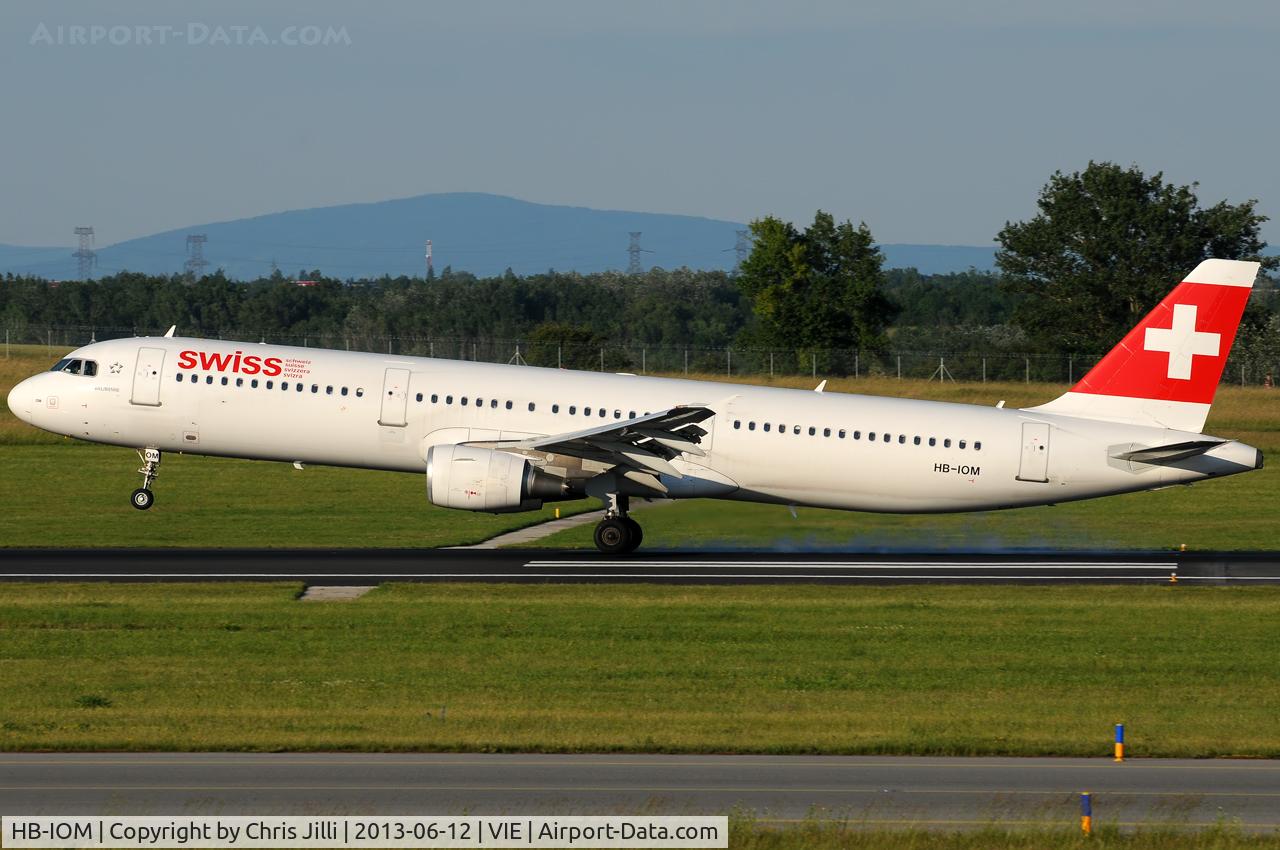 HB-IOM, 2010 Airbus A321-212 C/N 4534, Swiss