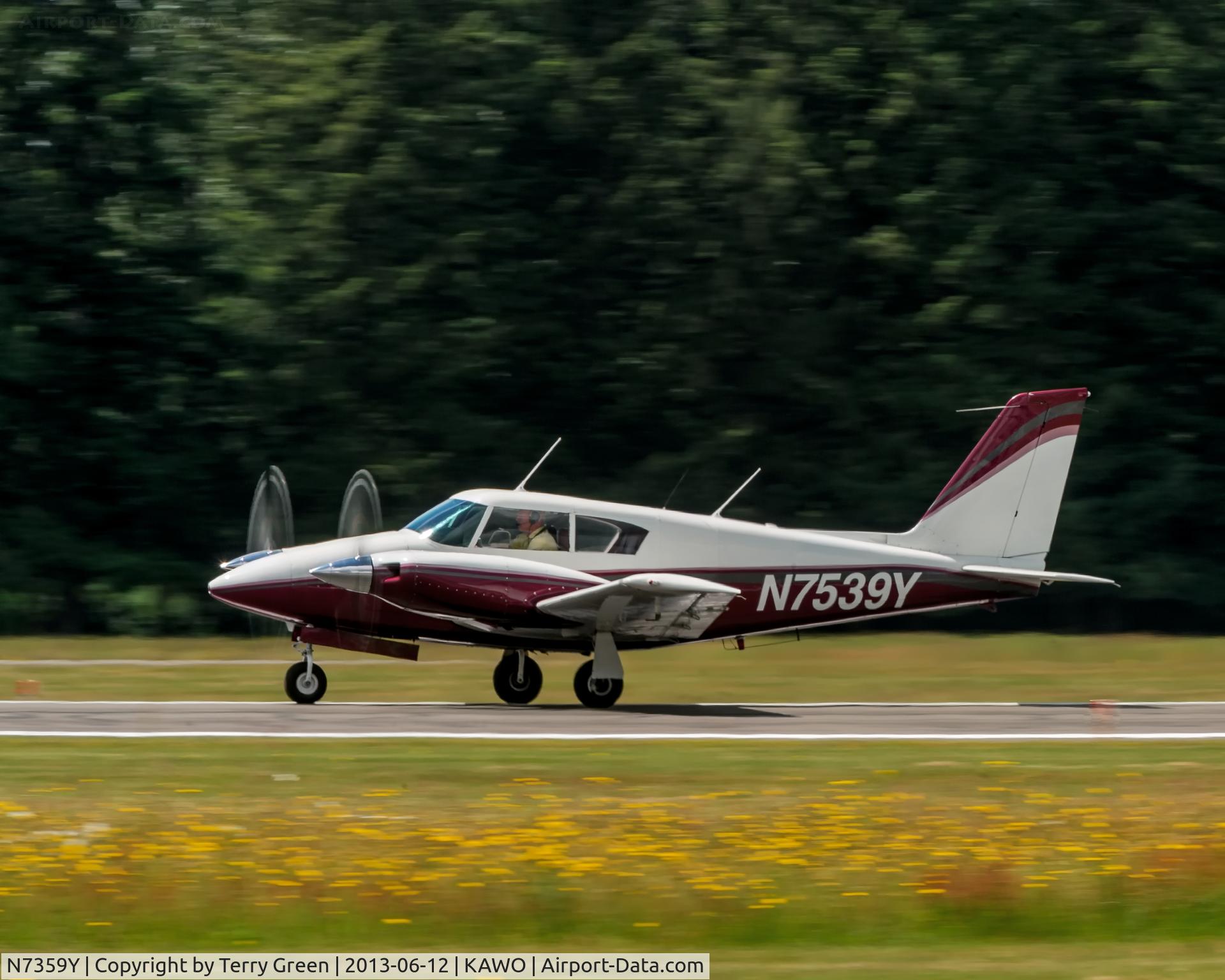 N7359Y, 1964 Piper PA-30 Twin Comanche C/N 30-414, East side of runway 16 @ KAWO