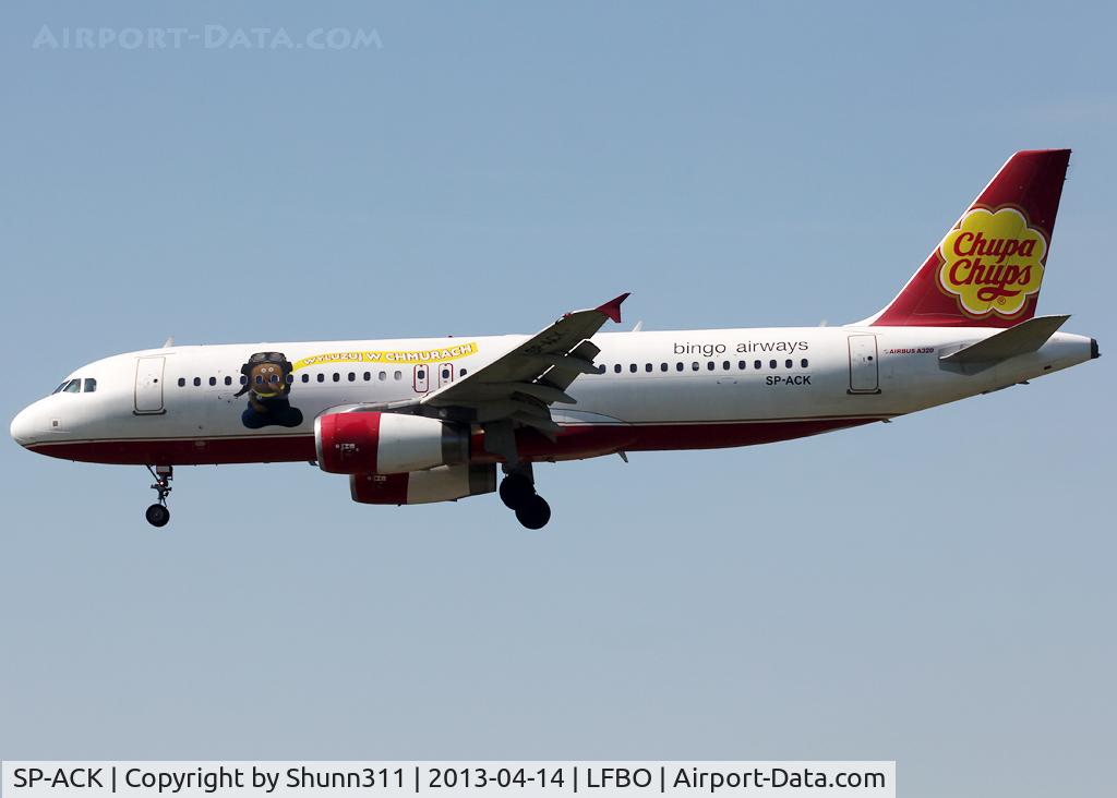 SP-ACK, 2005 Airbus A320-232 C/N 2645, Landing rwy 14R in Chupa Chups c/s