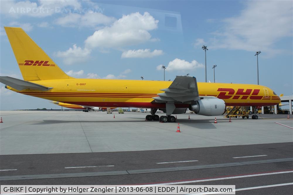 G-BIKF, 1983 Boeing 757-236/SF C/N 22177, 30 years old and looking younger than ever (thru a window)....