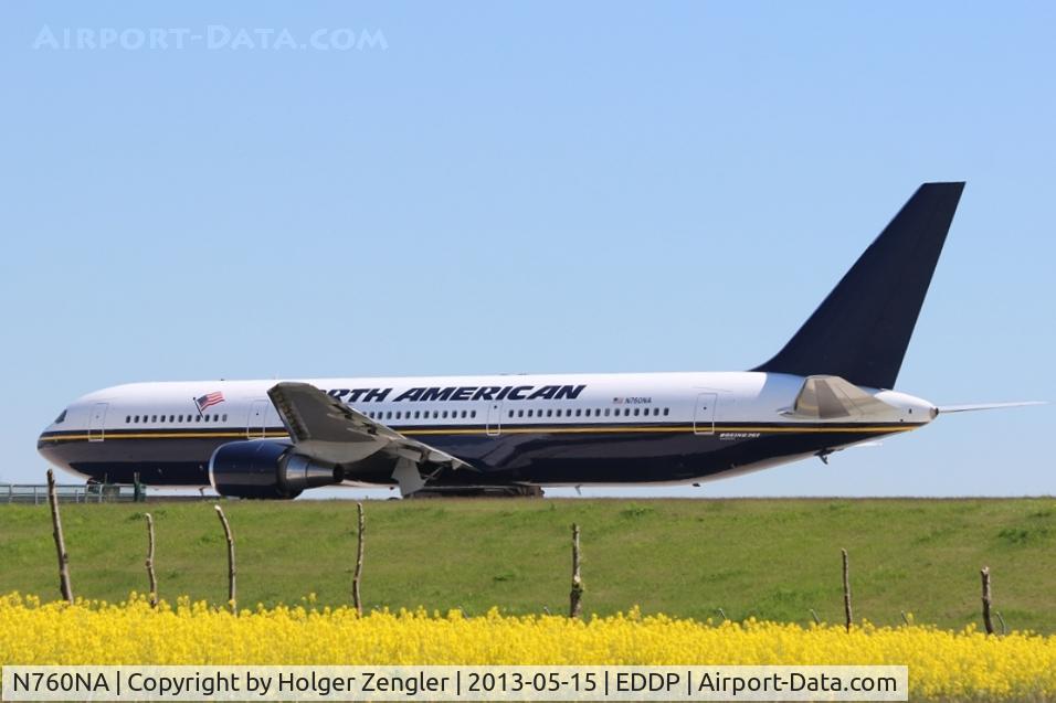 N760NA, 1993 Boeing 767-39H C/N 26257, Rolling down to holding point 08L....