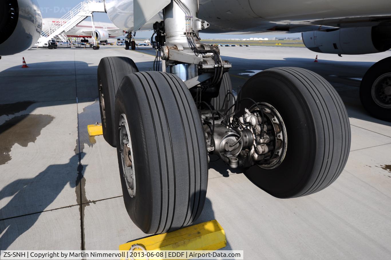 ZS-SNH, 2005 Airbus A340-642 C/N 626, South African Airways
