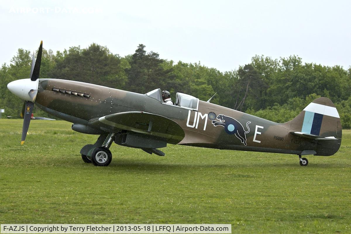 F-AZJS, 1944 Supermarine 389 Spitfire PR.XIX C/N 6S/585110, At 2013 Airshow at La Ferte Alais , Paris , France