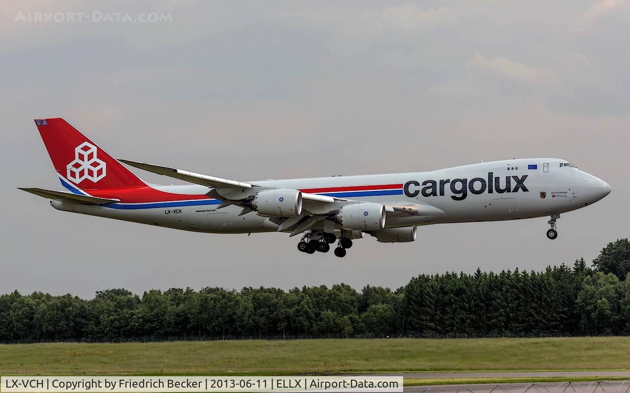 LX-VCH, 2013 Boeing 747-8R7F C/N 35821, on final RW24