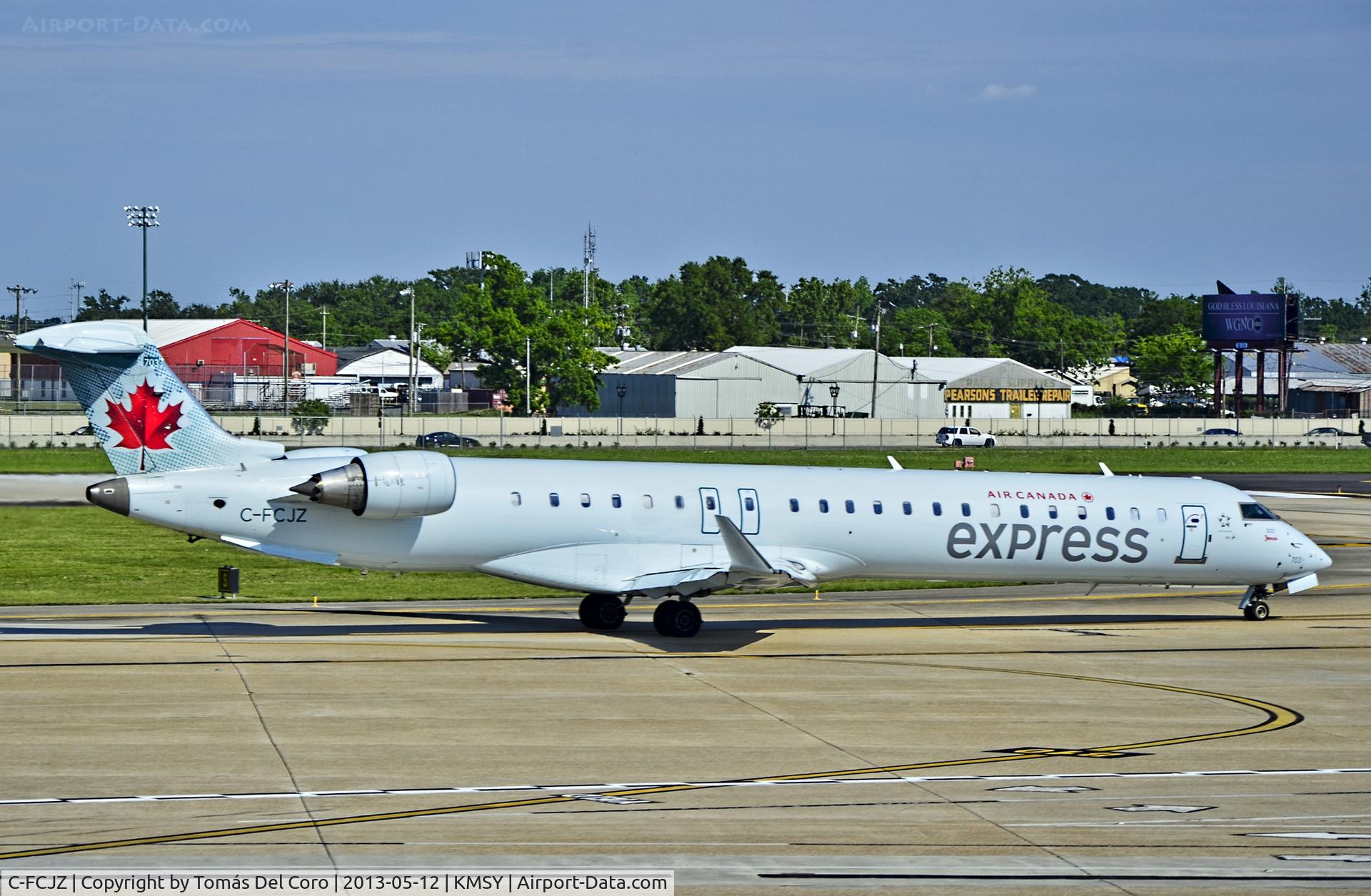 C-FCJZ, 2005 Canadair CRJ-705ER (CL-600-2D15) Regional Jet C/N 15040, C-FCJZ Air Canada Express (Jazz Air) Canadair CL-600-2D15 Regional Jet CRJ-705ER / 703 (cn 15040)

Louis Armstrong New Orleans International Airport (IATA: MSY, ICAO: KMSY, FAA LID: MSY)
TDelCoro
May 12, 2013