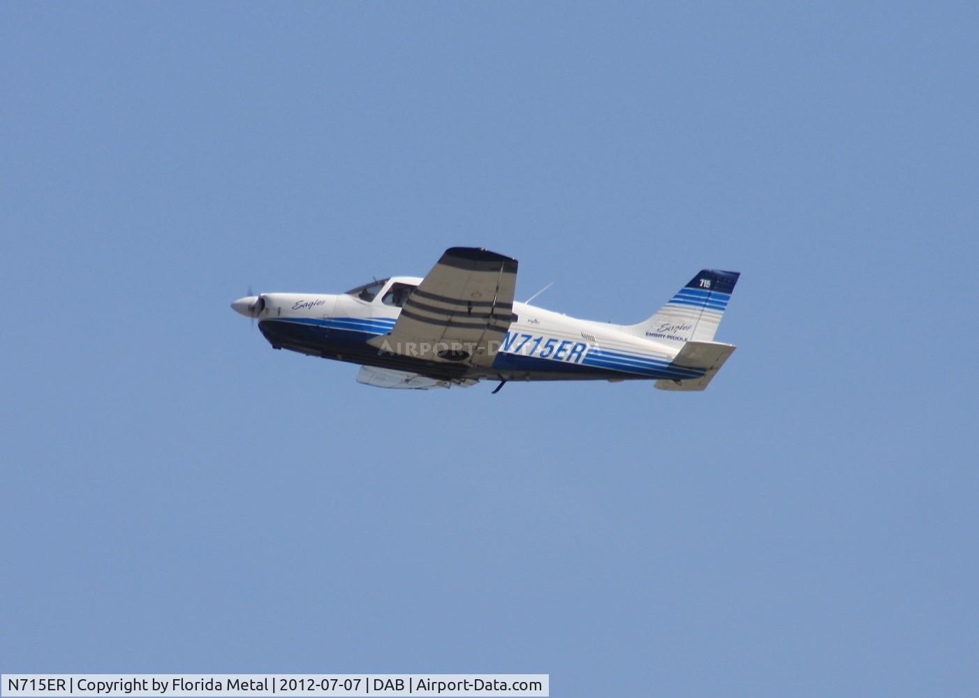 N715ER, 2002 Piper PA-28R-201 Cherokee Arrow III C/N 2844084, ERAU PA-28-201