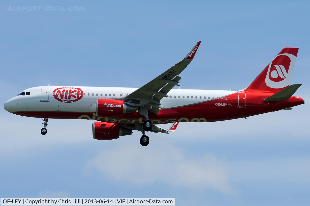 OE-LEY, 2013 Airbus A320-214 C/N 5648, Air Berlin Austria (NIKI)