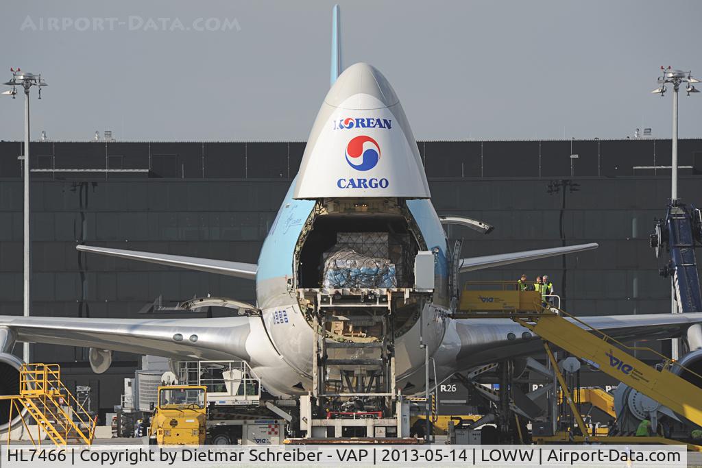 HL7466, 2001 Boeing 747-4B5F/SCD C/N 26413, Korean Air Boeing 747-400