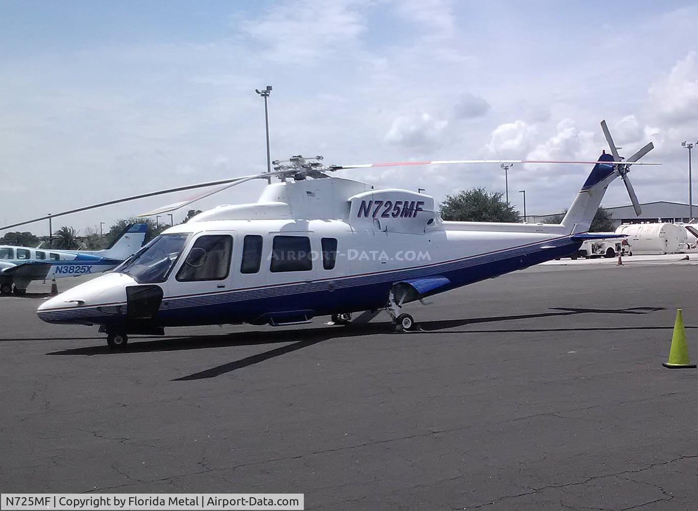 N725MF, 2002 Sikorsky S-76C C/N 760532, S-76C