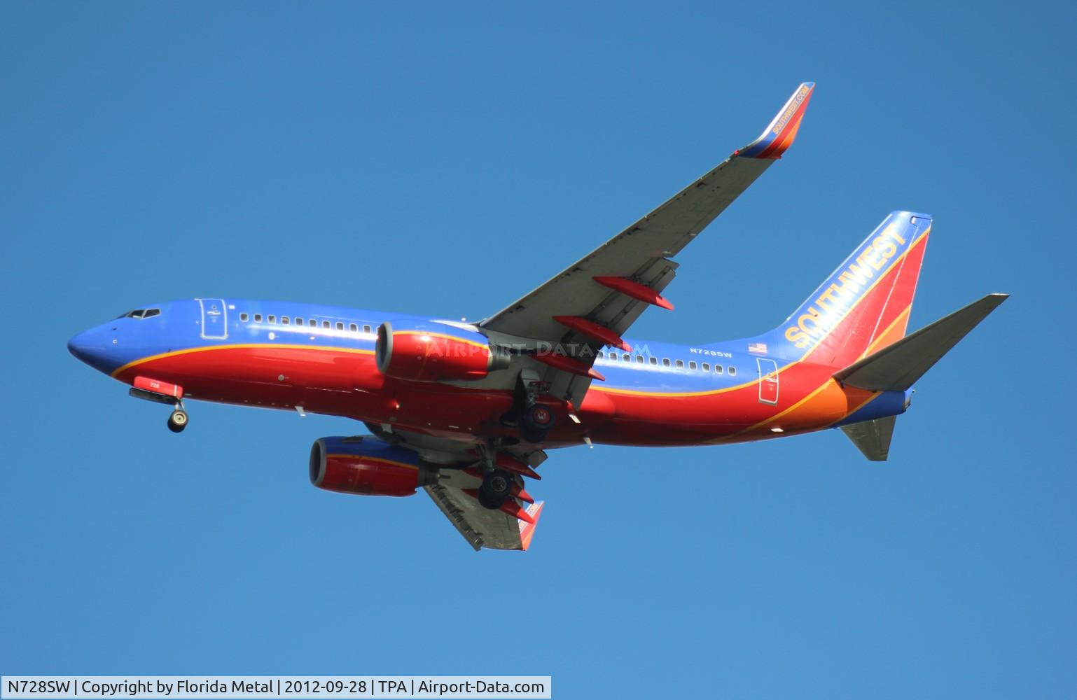 N728SW, 1999 Boeing 737-7H4 C/N 27860, Southwest 737