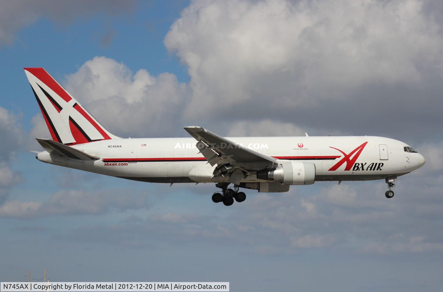 N745AX, 1983 Boeing 767-232 C/N 22222, ABX 767-200